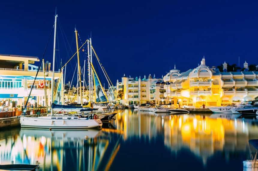 Luxury Apartament In Marina ベナルマデナ エクステリア 写真